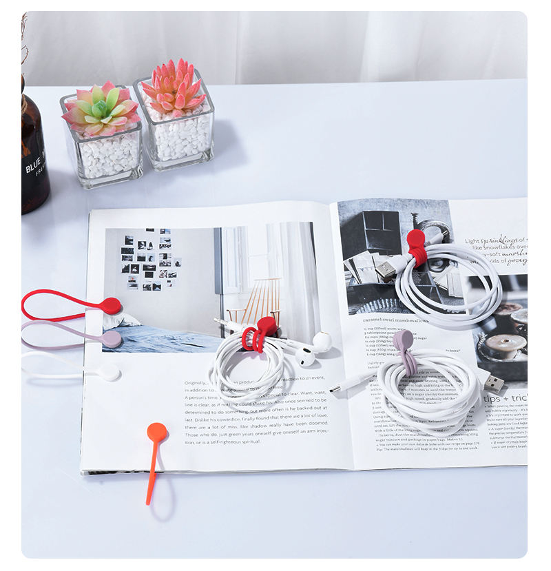 Loki magnetic cable organizer set showing neatly bundled charging cables with color-coded silicone ties India