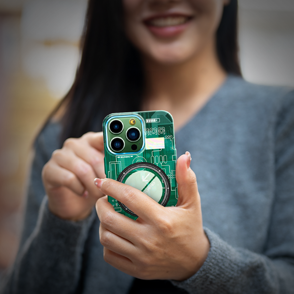 Case and Cover iPhone 15 Pro  Green Woman Showcasing Back View Oscar GrunX in India